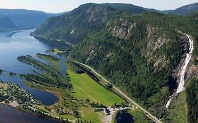 Reiårsfossen Motel&Camping